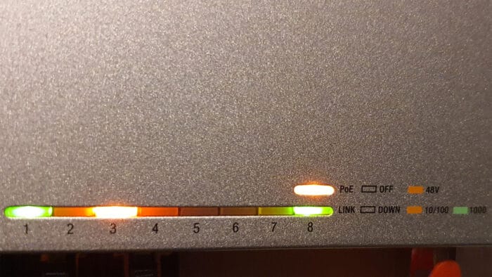ubiquiti unifi switch 8 led leiste