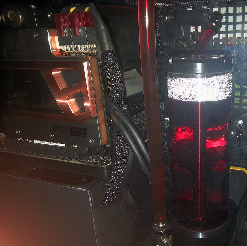 Bitfenix Gaming PC Casemod Tower mitx