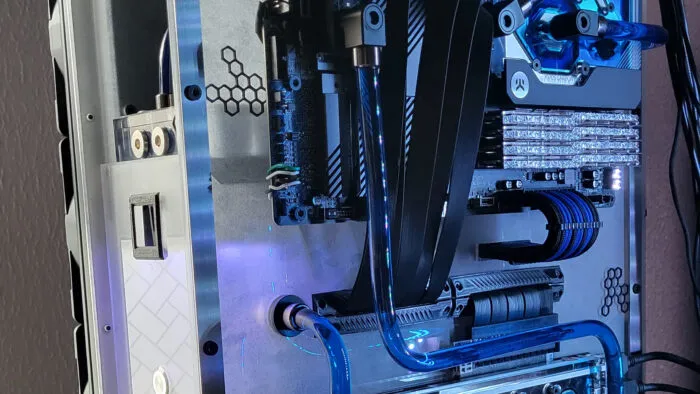 Wasserkühlung watercooled water PC Computer Casemod Casecon Casemodding Custom Design EK Waterblocks