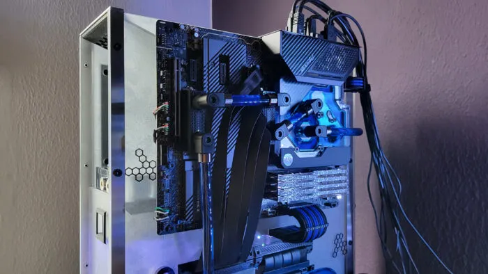 Wasserkühlung watercooled water PC Computer Casemod Casecon Casemodding Custom Design EK Waterblocks