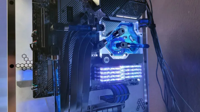 Wasserkühlung watercooled water PC Computer Casemod Casecon Casemodding Custom Design EK Waterblocks