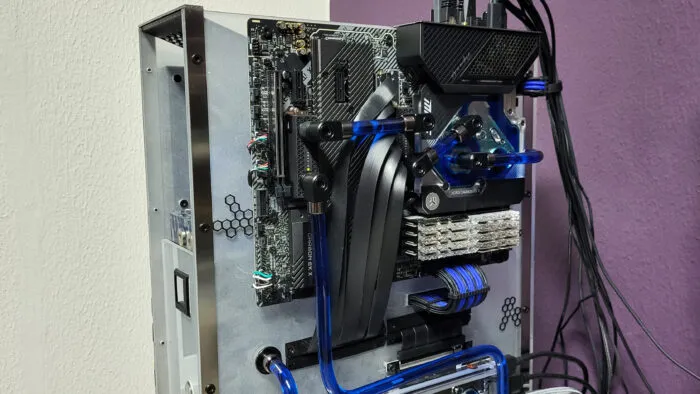 Wasserkühlung watercooled water PC Computer Casemod Casecon Casemodding Custom Design EK Waterblocks